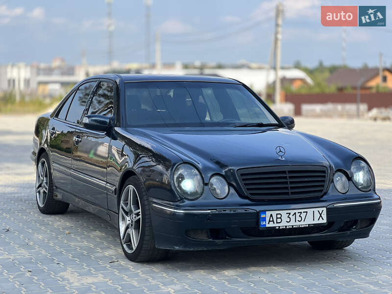 Mercedes-Benz E-Class 2000