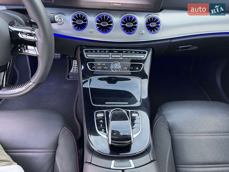 Седан Mercedes-Benz E-Class 2018 в Запорожье