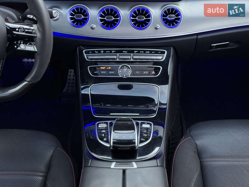 Седан Mercedes-Benz E-Class 2018 в Запорожье