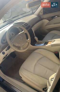 Седан Mercedes-Benz E-Class 2005 в 