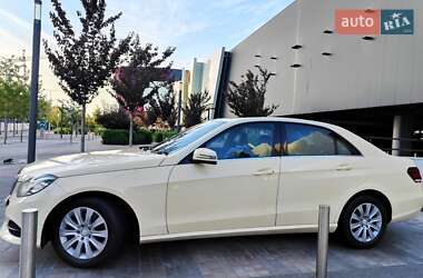 Седан Mercedes-Benz E-Class 2013 в 