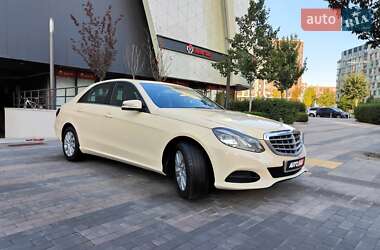 Седан Mercedes-Benz E-Class 2013 в 