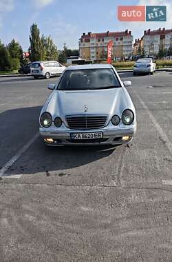 Седан Mercedes-Benz E-Class 2001 в Броварах