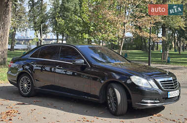 Седан Mercedes-Benz E-Class 2012 в 