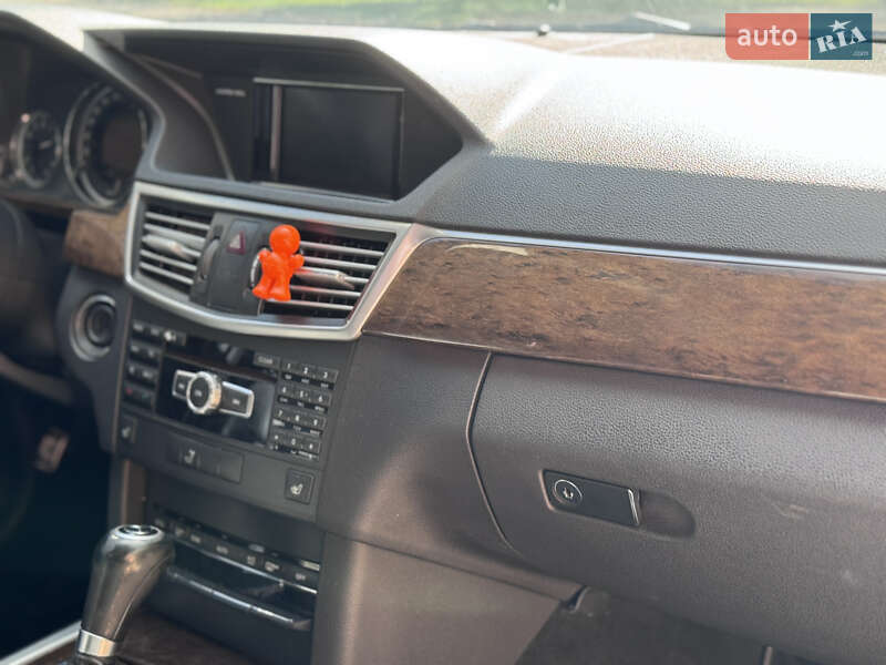 Седан Mercedes-Benz E-Class 2012 в Виннице фото 23 Седан Mercedes-Benz E-Class 2012 в Виннице