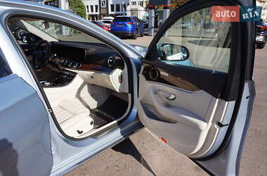 Седан Mercedes-Benz E-Class 2016 в 
