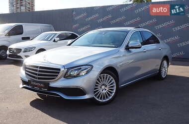 Седан Mercedes-Benz E-Class 2016 в 