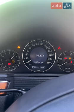Седан Mercedes-Benz E-Class 2005 в  фото 10 Седан Mercedes-Benz E-Class 2005 в