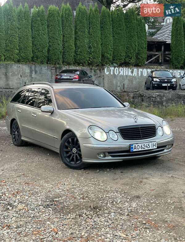 Mercedes-Benz E-Class 2005