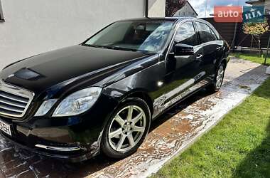Седан Mercedes-Benz E-Class 2011 в Луцке