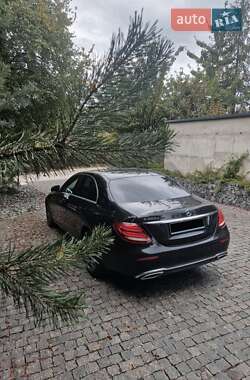 Седан Mercedes-Benz E-Class 2019 в Ужгороде