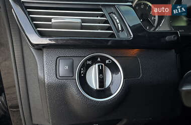 Седан Mercedes-Benz E-Class 2011 в 