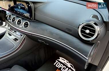 Седан Mercedes-Benz E-Class 2022 в 