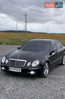 Седан Mercedes-Benz E-Class 2006 в  фото 2 Седан Mercedes-Benz E-Class 2006 в