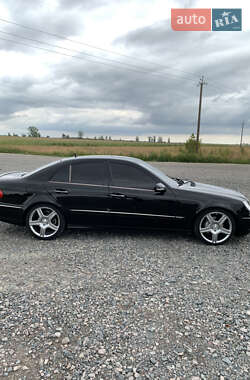 Седан Mercedes-Benz E-Class 2006 в  фото 9 Седан Mercedes-Benz E-Class 2006 в