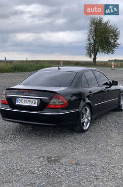 Седан Mercedes-Benz E-Class 2006 в  фото 12 Седан Mercedes-Benz E-Class 2006 в