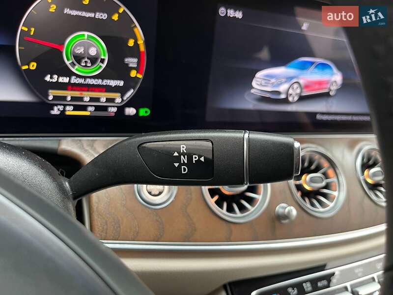 Седан Mercedes-Benz E-Class 2017 в Киеве