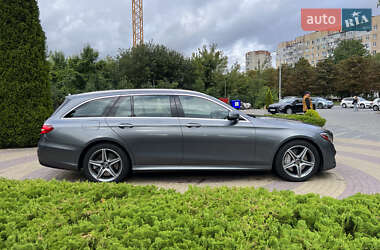 Универсал Mercedes-Benz E-Class 2017 в 
