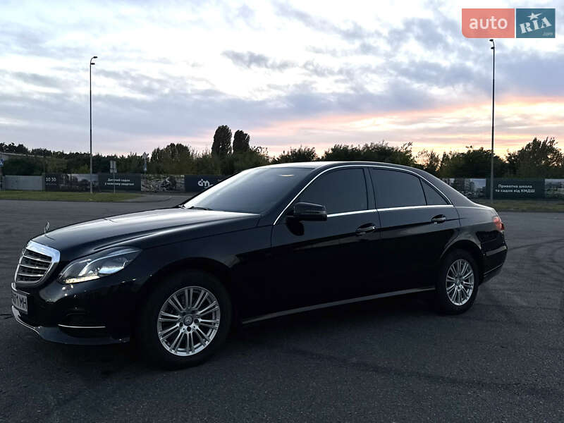 Седан Mercedes-Benz E-Class 2014 в 