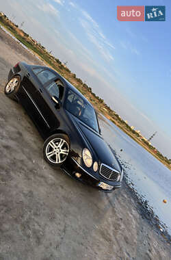Седан Mercedes-Benz E-Class 2005 в Одессе