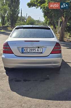 Седан Mercedes-Benz E-Class 2002 в 
