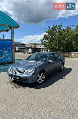 Седан Mercedes-Benz E-Class 2005 в Березному