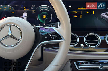 Седан Mercedes-Benz E-Class 2020 в  фото 29 Седан Mercedes-Benz E-Class 2020 в