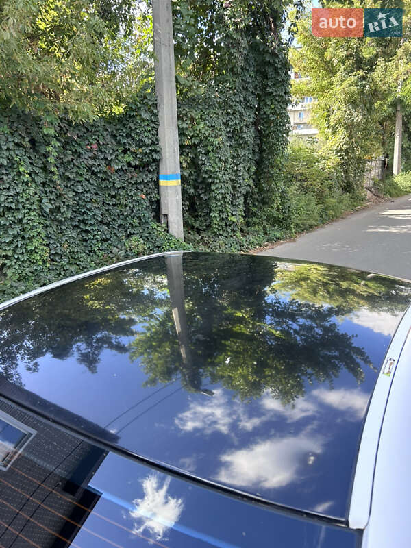 Седан Mercedes-Benz E-Class 2003 в Киеве