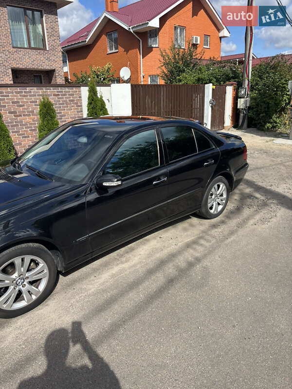 Седан Mercedes-Benz E-Class 2003 в Броварах