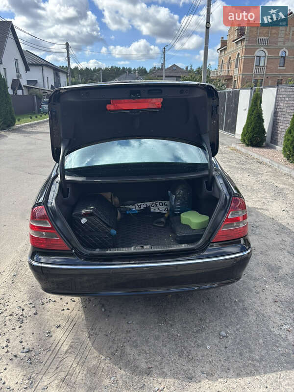 Седан Mercedes-Benz E-Class 2003 в Броварах