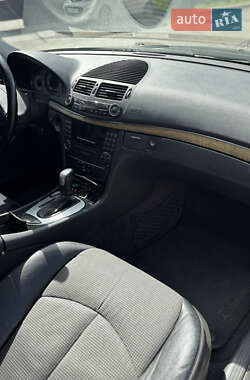 Седан Mercedes-Benz E-Class 2003 в 