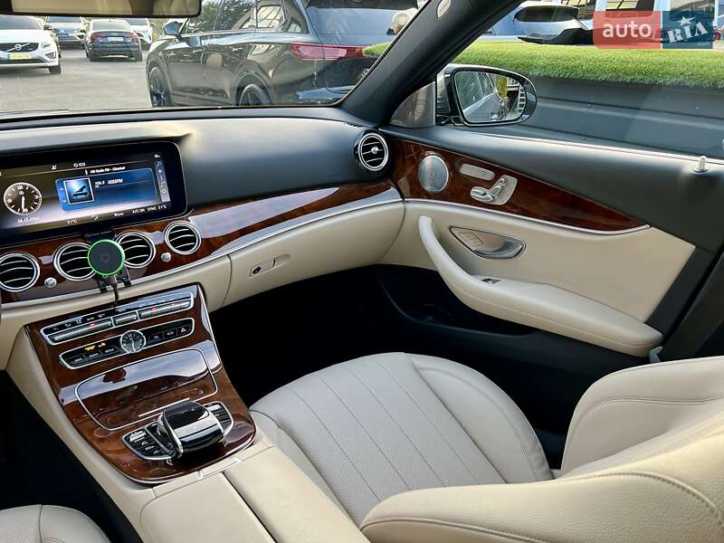 Седан Mercedes-Benz E-Class 2019 в Киеве