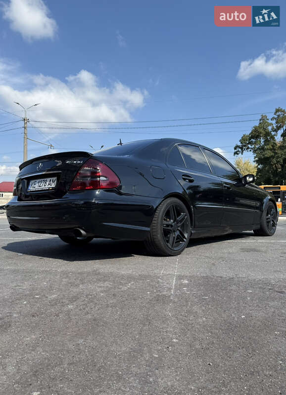 Седан Mercedes-Benz E-Class 2002 в Днепре