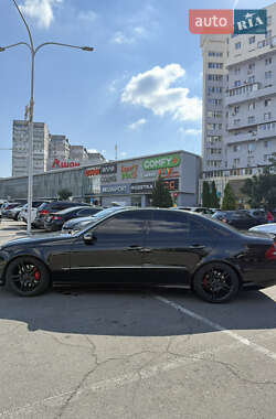 Седан Mercedes-Benz E-Class 2002 в 