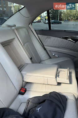 Седан Mercedes-Benz E-Class 2002 в 