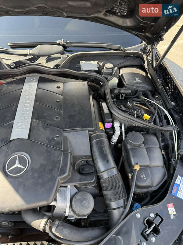 Седан Mercedes-Benz E-Class 2002 в Днепре