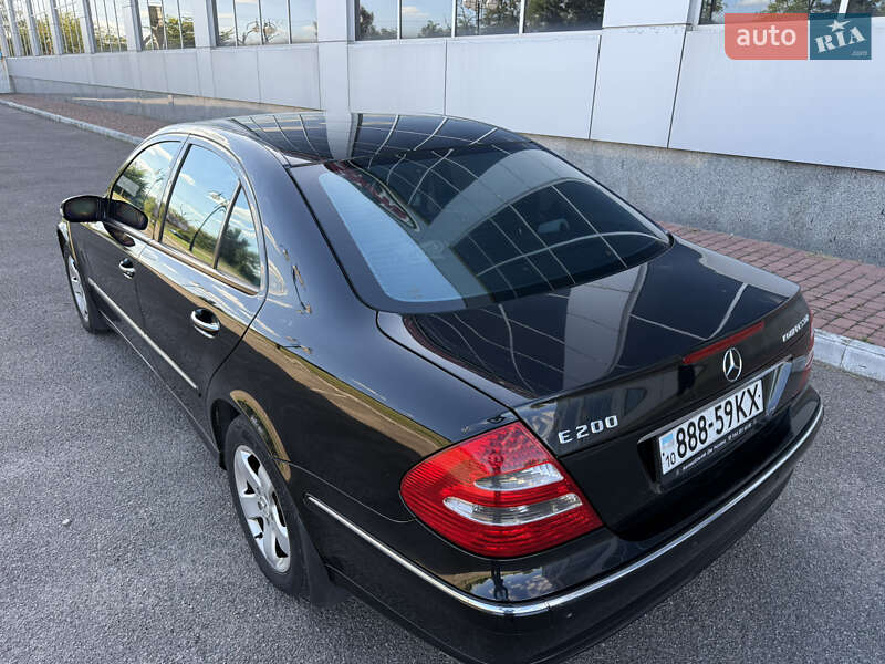 Седан Mercedes-Benz E-Class 2004 в Білій Церкві
