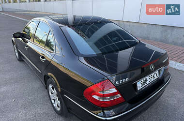 Седан Mercedes-Benz E-Class 2004 в 