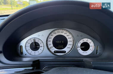 Седан Mercedes-Benz E-Class 2004 в 