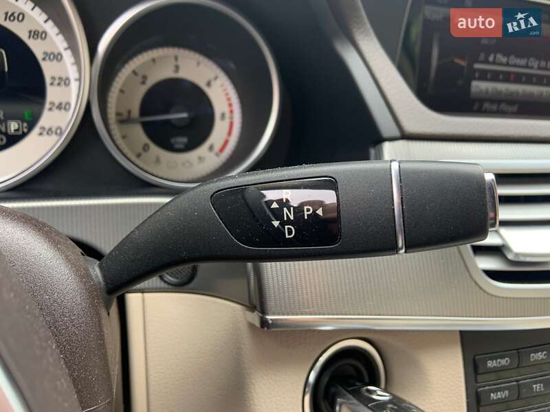 Универсал Mercedes-Benz E-Class 2014 в Киеве