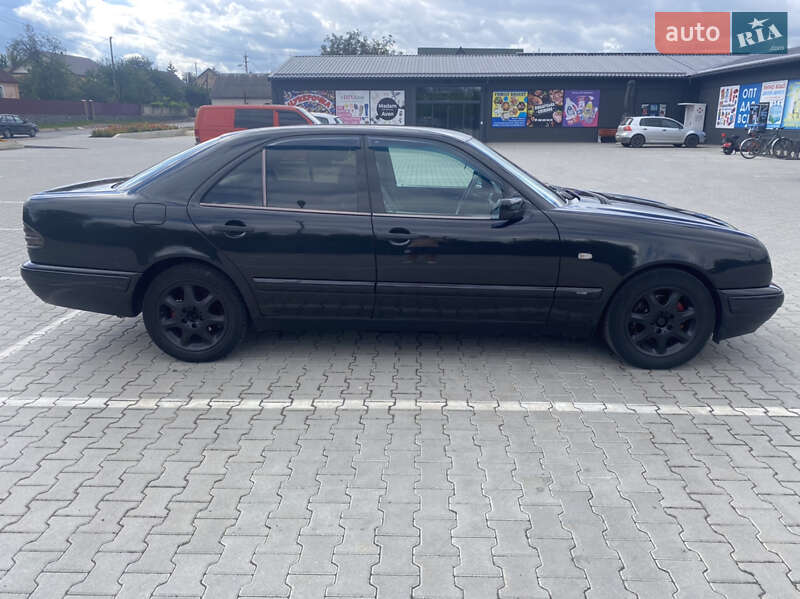 Седан Mercedes-Benz E-Class 1997 в Києві фото 13 Седан Mercedes-Benz E-Class 1997 в Києві