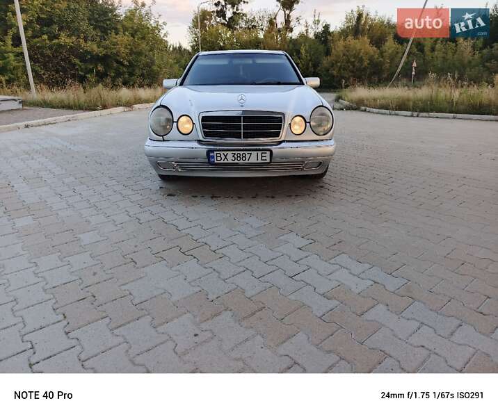 Седан Mercedes-Benz E-Class 1998 в Шепетовке