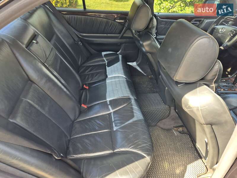 Седан Mercedes-Benz E-Class 1996 в Полтаве