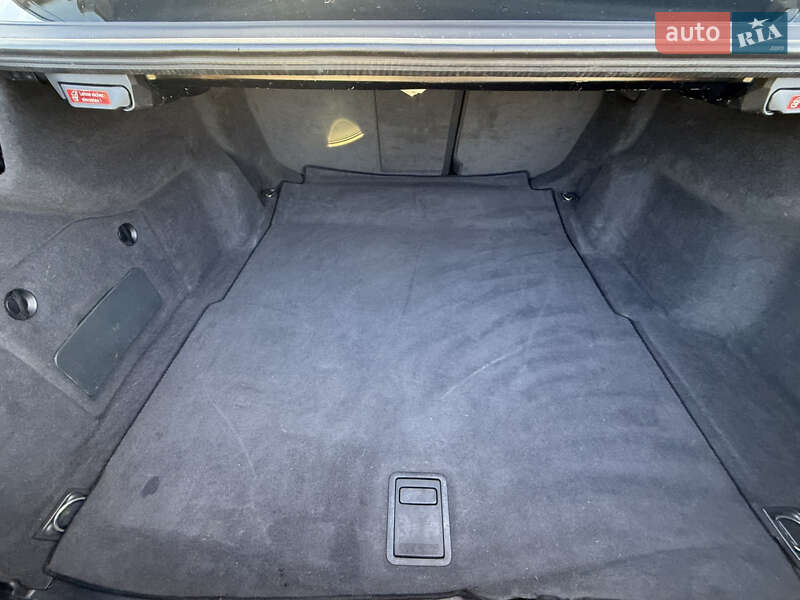 Седан Mercedes-Benz E-Class 2004 в Виннице