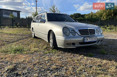 Універсал Mercedes-Benz E-Class 2001 в Полтаві