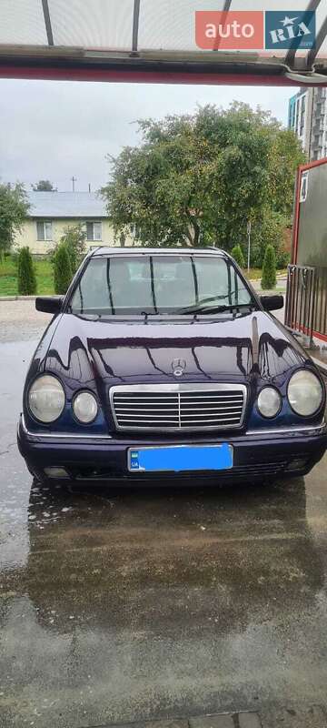 Mercedes-Benz E-Class 1999