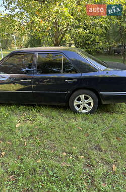 Седан Mercedes-Benz E-Class 1995 в 