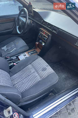 Седан Mercedes-Benz E-Class 1995 в 