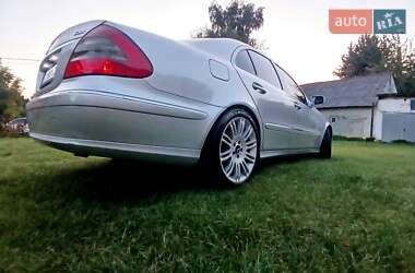Седан Mercedes-Benz E-Class 2008 в 