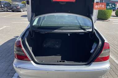 Седан Mercedes-Benz E-Class 2006 в 